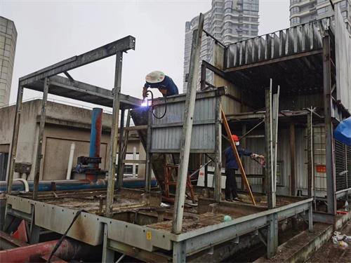 小型模塊化冷卻塔可以冷卻小水流,小型冷卻塔怎么安裝