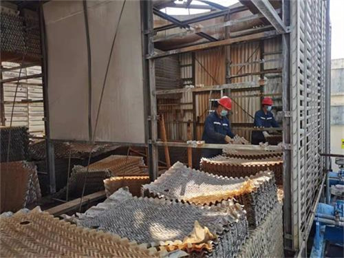 閉式冷卻塔漏水原因,冷卻塔漏水解決方法(閉式冷卻塔結構)